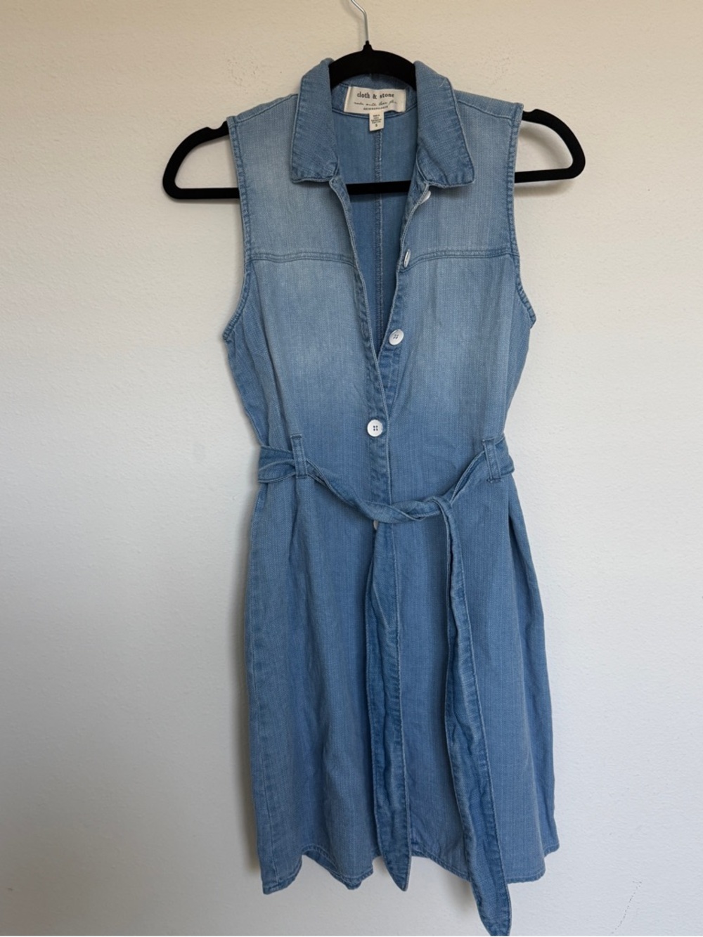 cloth & stone Light Blue Sleeveless Denim Button Dress with Tie
